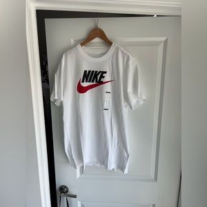 Men’s Nike Tee